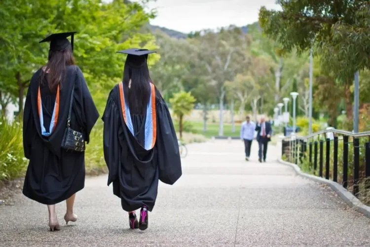 Australia Caps Foreign Students